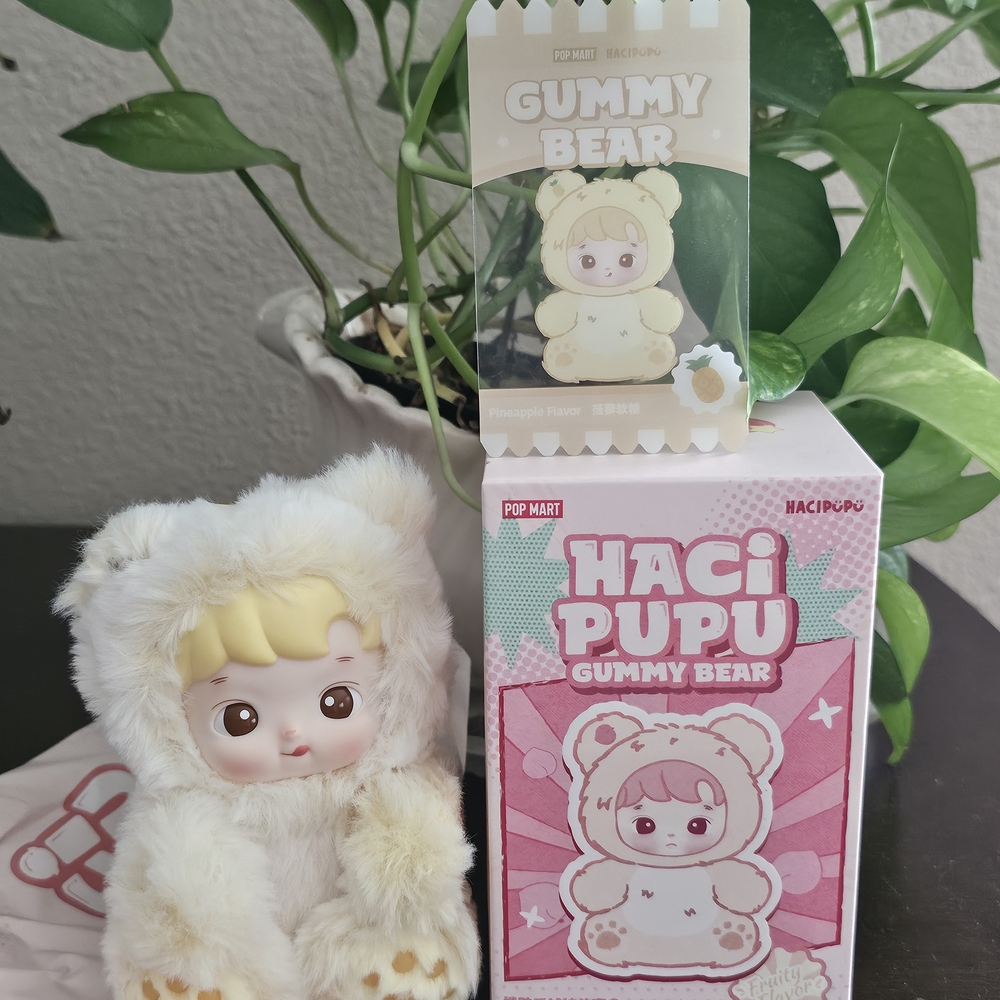 HACIPUPU GUMMY BEAR "PINEAPPLE FLAVOR" BRAND NEW